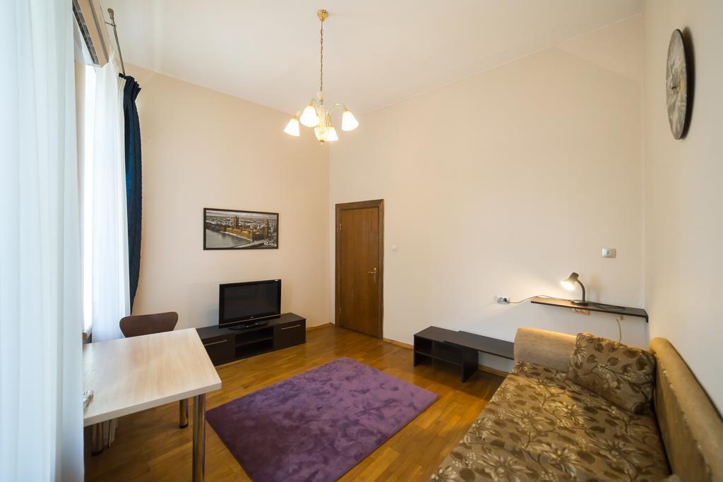 Cozy Apartment In Centre Of Kiev Екстериор снимка