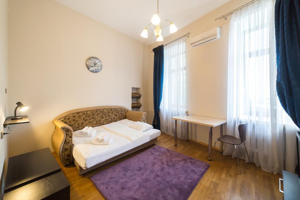 Cozy Apartment In Centre Of Kiev Екстериор снимка